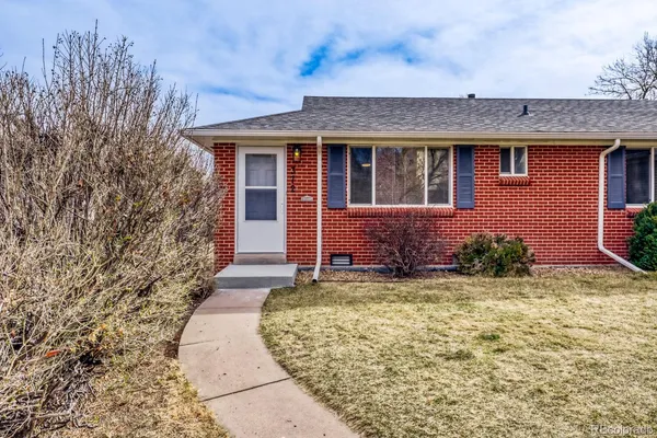 $585,000 | 370-372 Dayton Street, Aurora, CO 80010