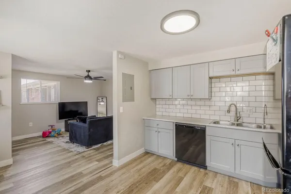 $585,000 | 370-372 Dayton Street, Aurora, CO 80010