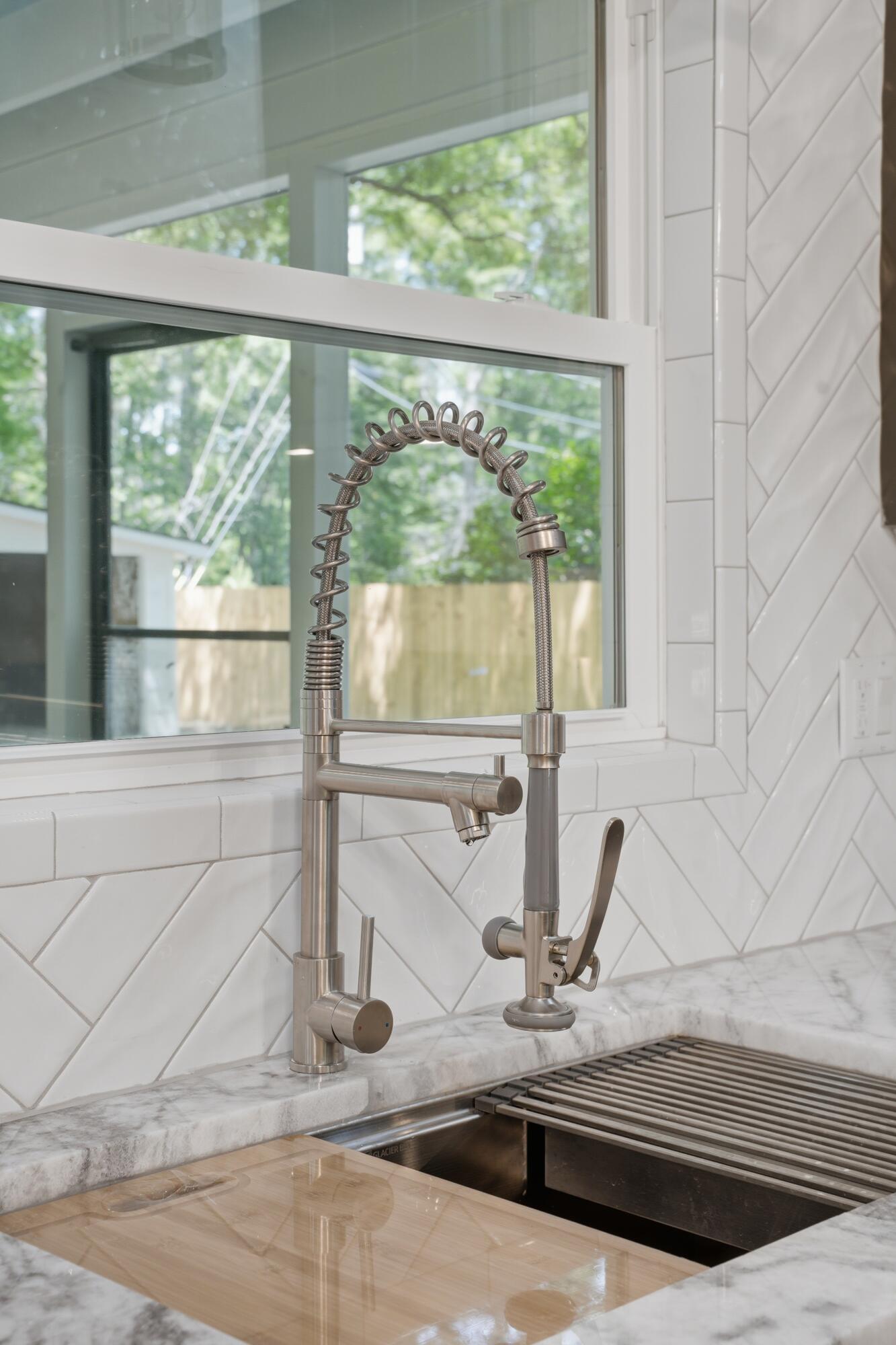 6384 Highway 162 Hollywood, SC 29449 - Photo 26 of 66 kitchen