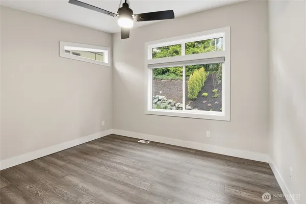 $11,500 | 332 13th Avenue, Kirkland, WA 98033