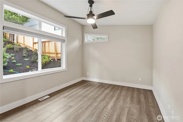 $11,500 | 332 13th Avenue, Kirkland, WA 98033