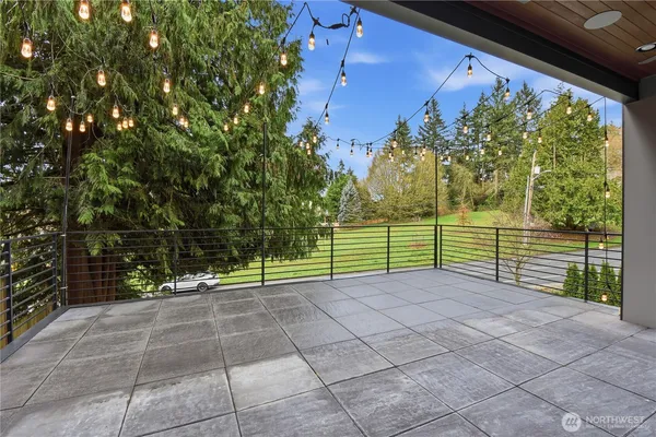 $11,500 | 332 13th Avenue, Kirkland, WA 98033