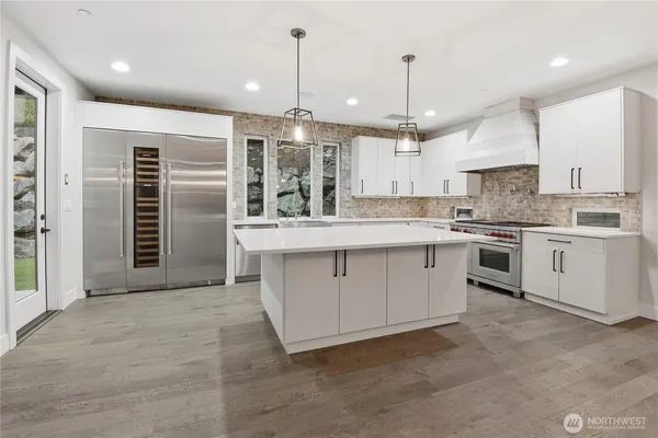 $11,500 | 332 13th Avenue, Kirkland, WA 98033