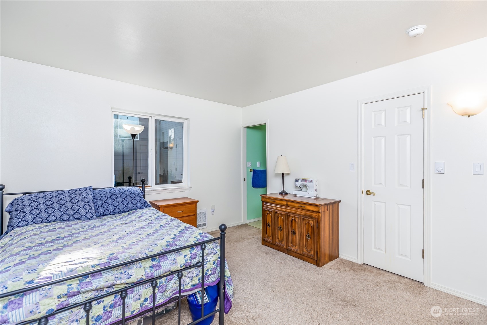 24 157th Place Southeast Bothell, WA 98012 - Photo 15 of 27 a living room with furniture and a wooden floor