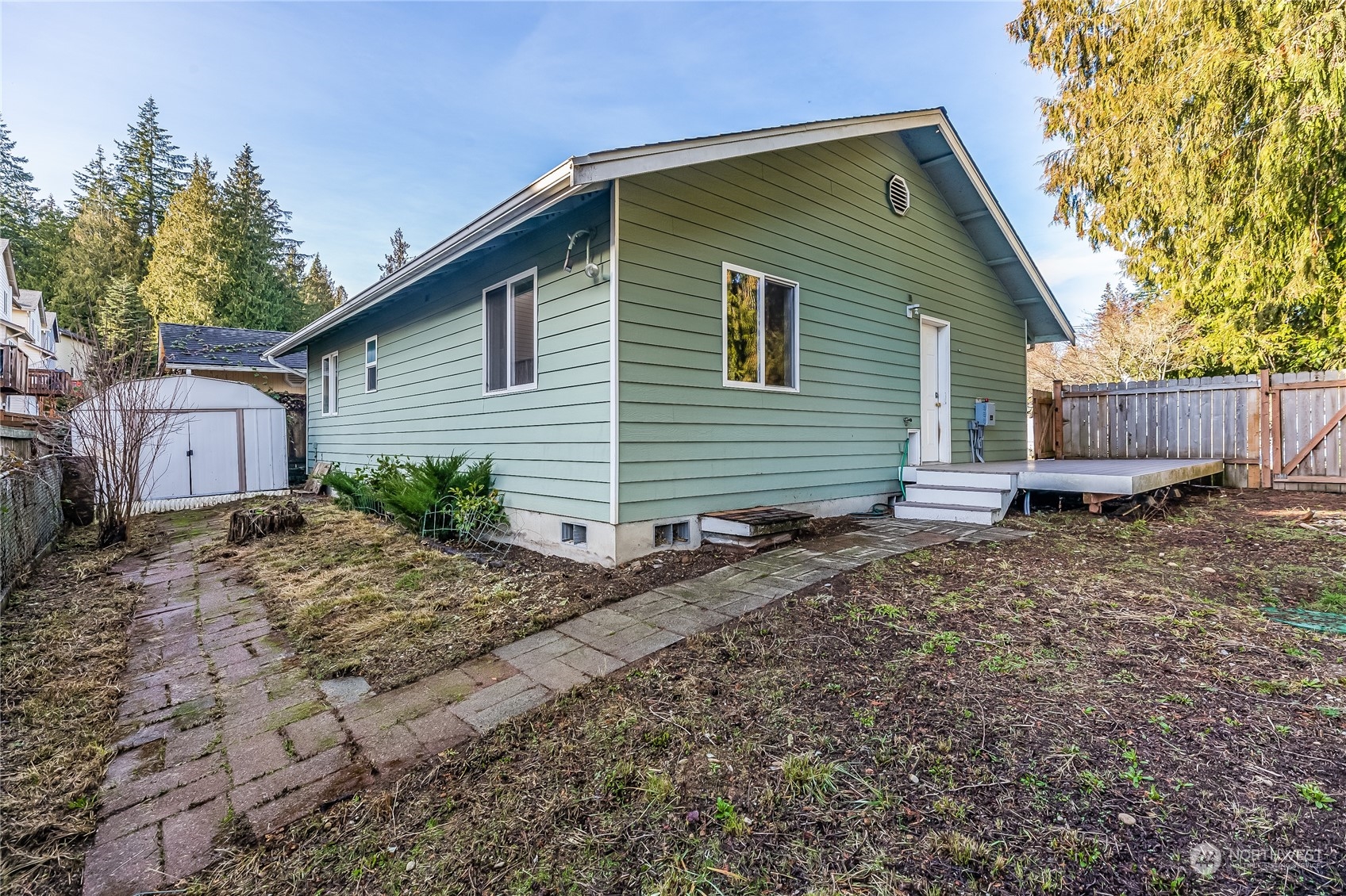 24 157th Place Southeast Bothell, WA 98012 - Photo 26 of 27 a backyard of a house
