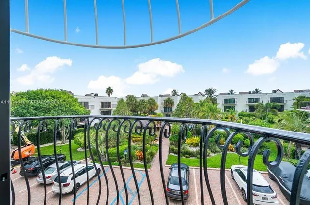 $12,000 | 170 Celestial Way, Unit 15, Juno Beach, FL 33408