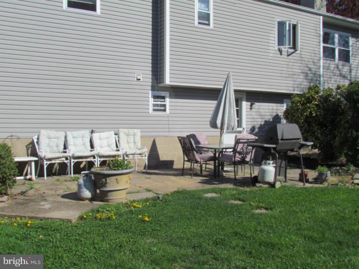955 Newtown Road Warminster, PA 18974 - Photo 23 of 25 Patio