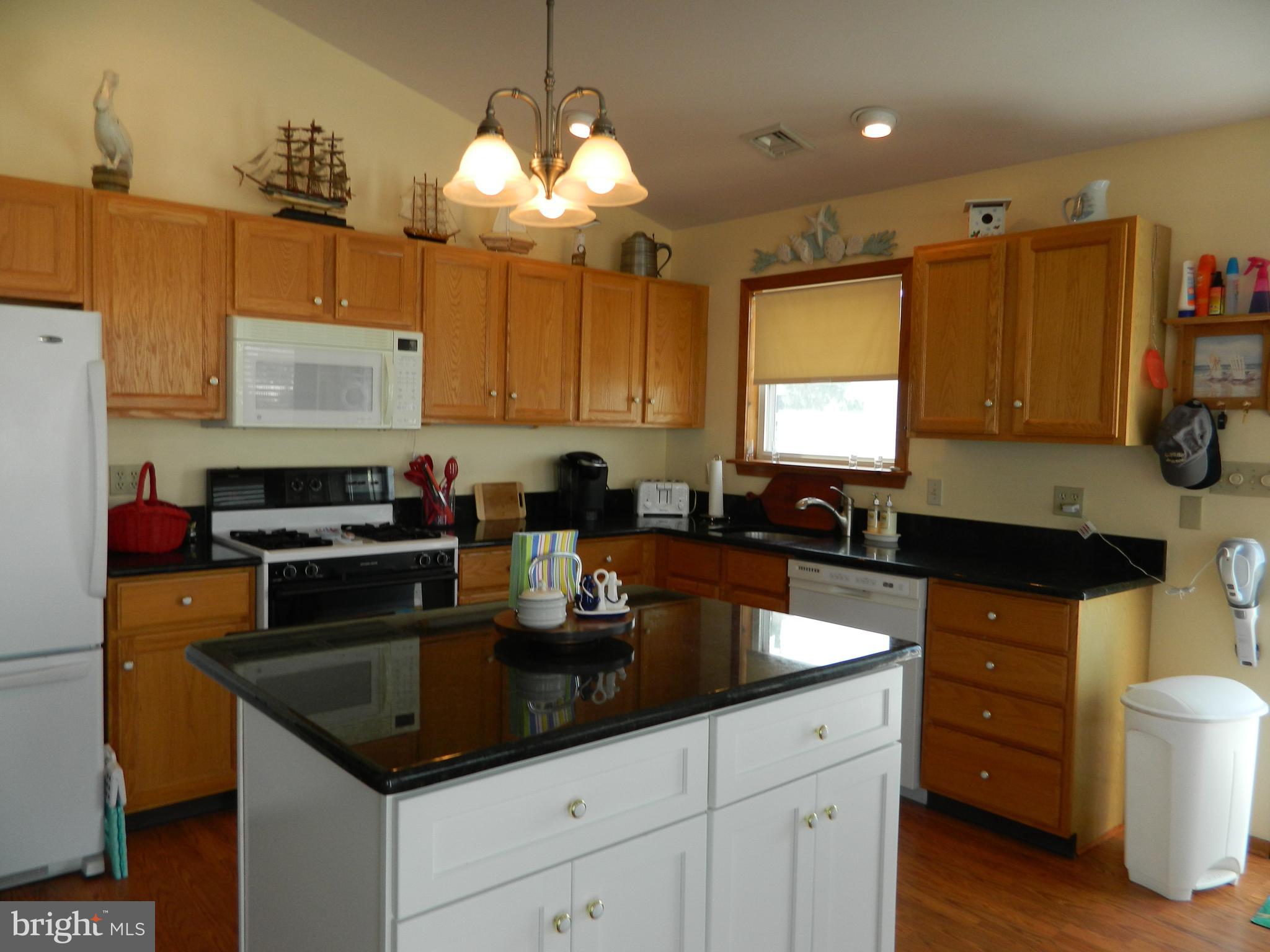 42 Parker Road Tuckerton, NJ 08087 - Photo 11 of 44