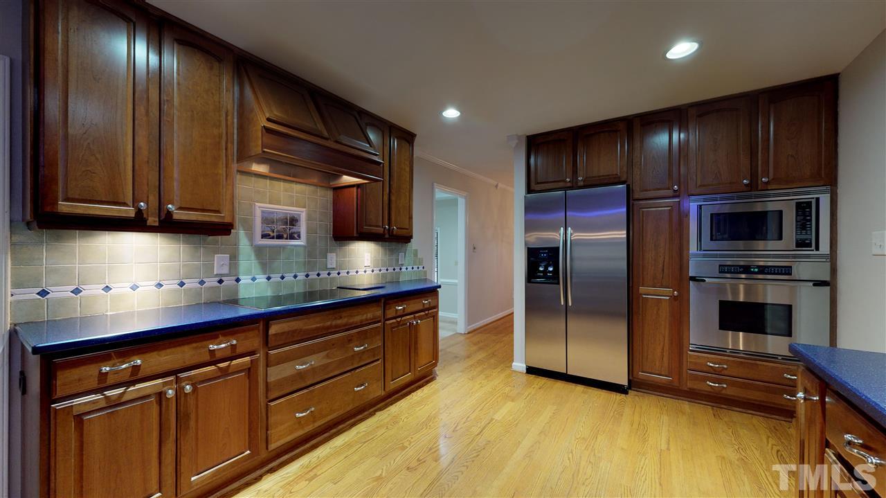 5500 Knollwood Road Raleigh, NC 27609 - Photo 15 of 29