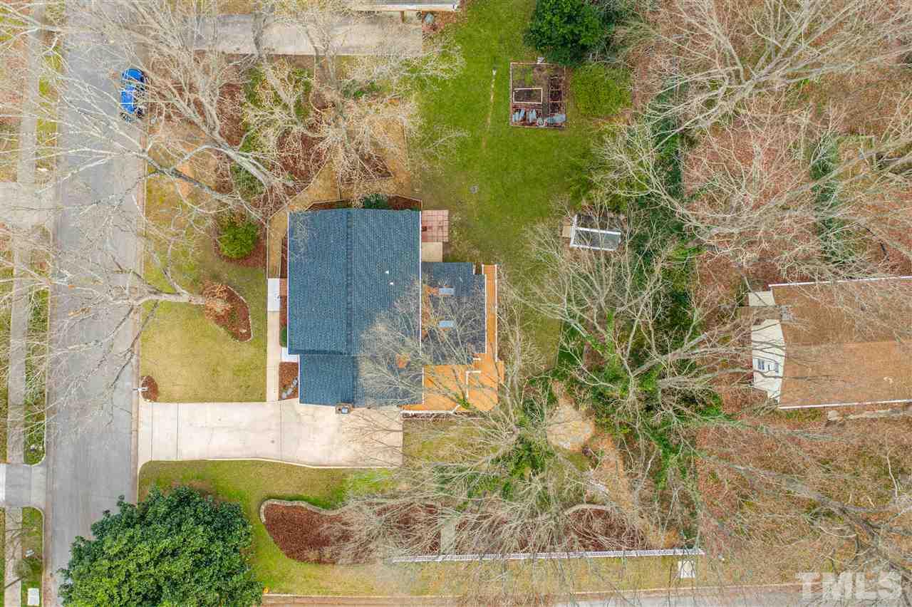5500 Knollwood Road Raleigh, NC 27609 - Photo 8 of 29