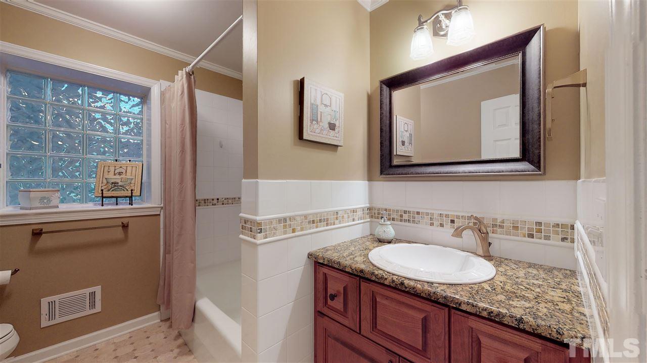 5500 Knollwood Road Raleigh, NC 27609 - Photo 10 of 29