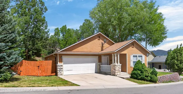 front view of house with a yard
