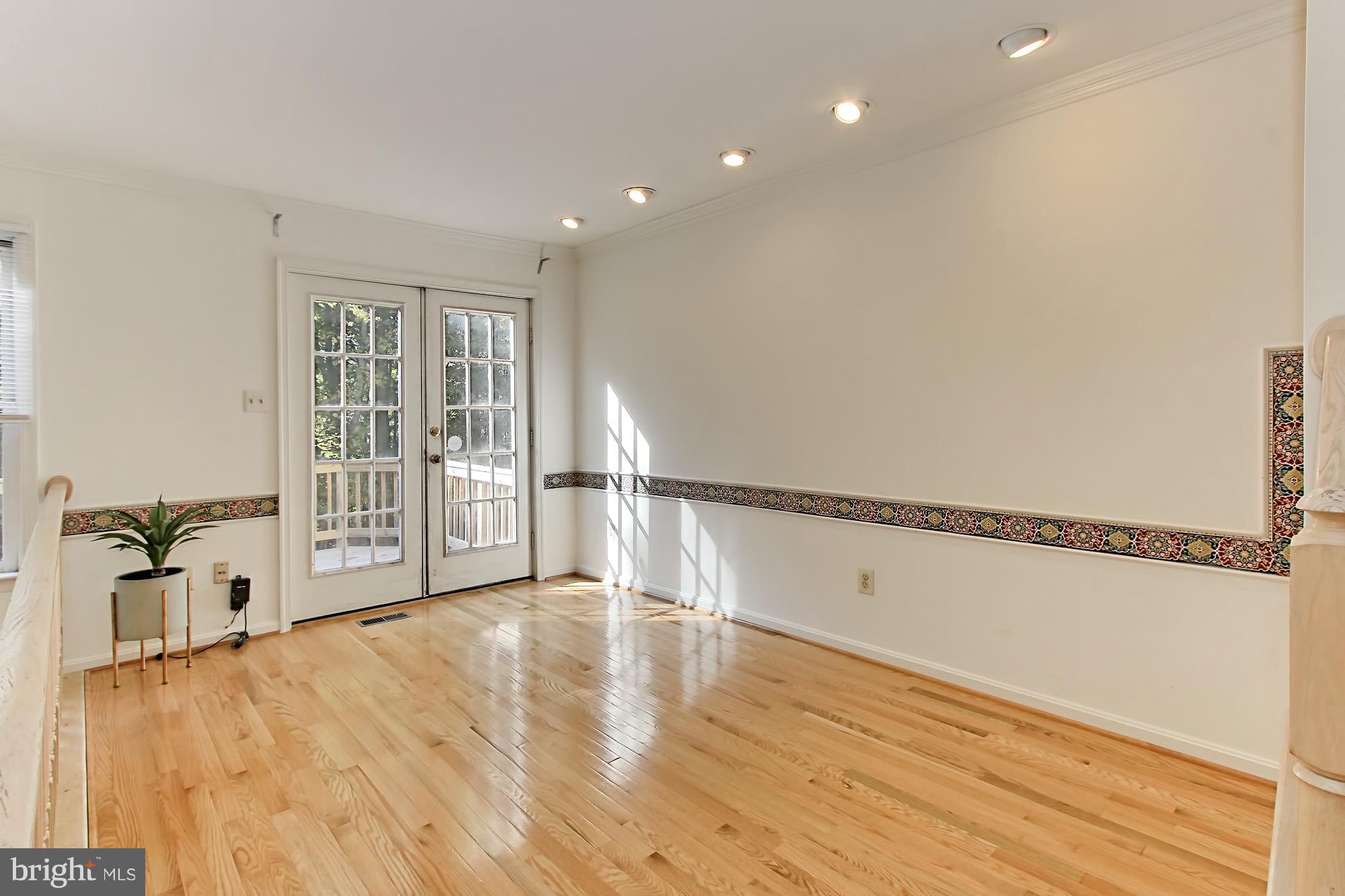 8705 Stone Hill Place Springfield, VA 22153 - Photo 17 of 30 Interior (General)