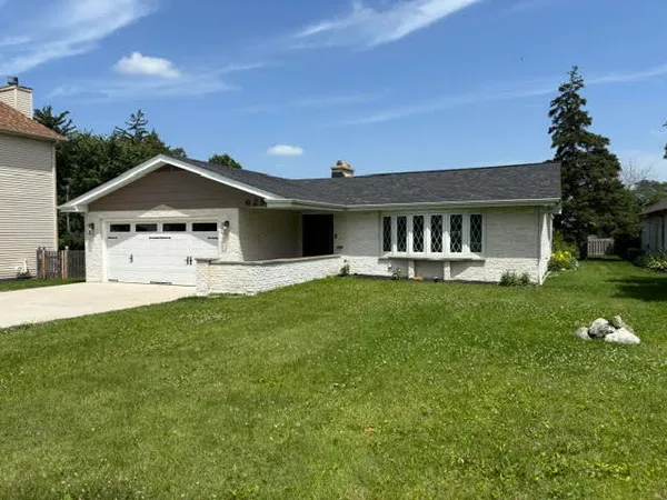 $4,200 | 629 Edson Avenue, Lombard, IL 60148