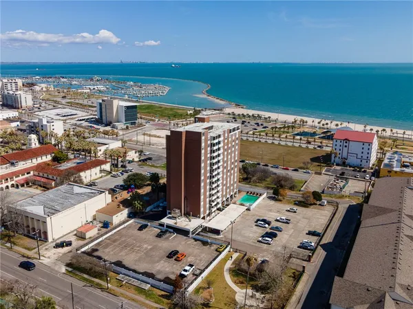 $260,000 | 715 South Upper Broadway, Unit 601, Corpus Christi, TX 78401
