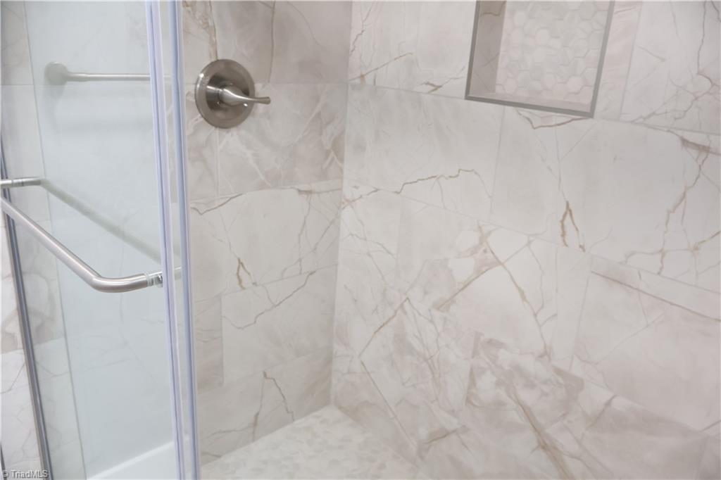 1016 Rauhut Street Burlington, NC 27217 - Photo 13 of 27