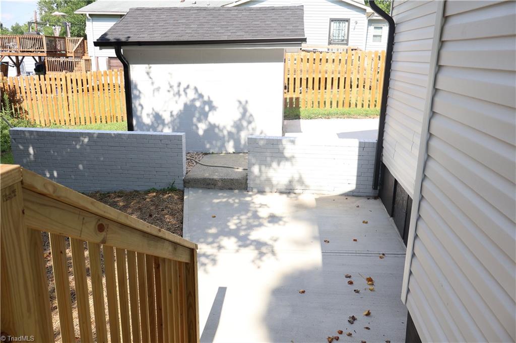 1016 Rauhut Street Burlington, NC 27217 - Photo 27 of 27