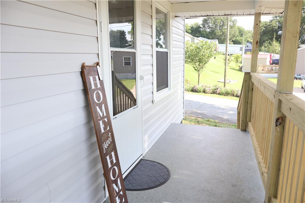 1016 Rauhut Street Burlington, NC 27217 - Photo 3 of 27