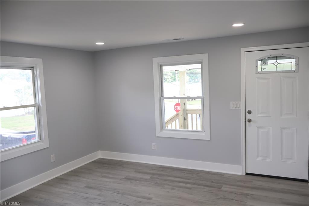 1016 Rauhut Street Burlington, NC 27217 - Photo 7 of 27