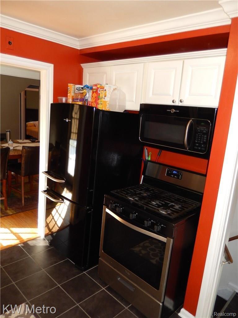 4298 Wakefield Road Berkley, MI 48072 - Photo 9 of 20 DSCN1942.JPG