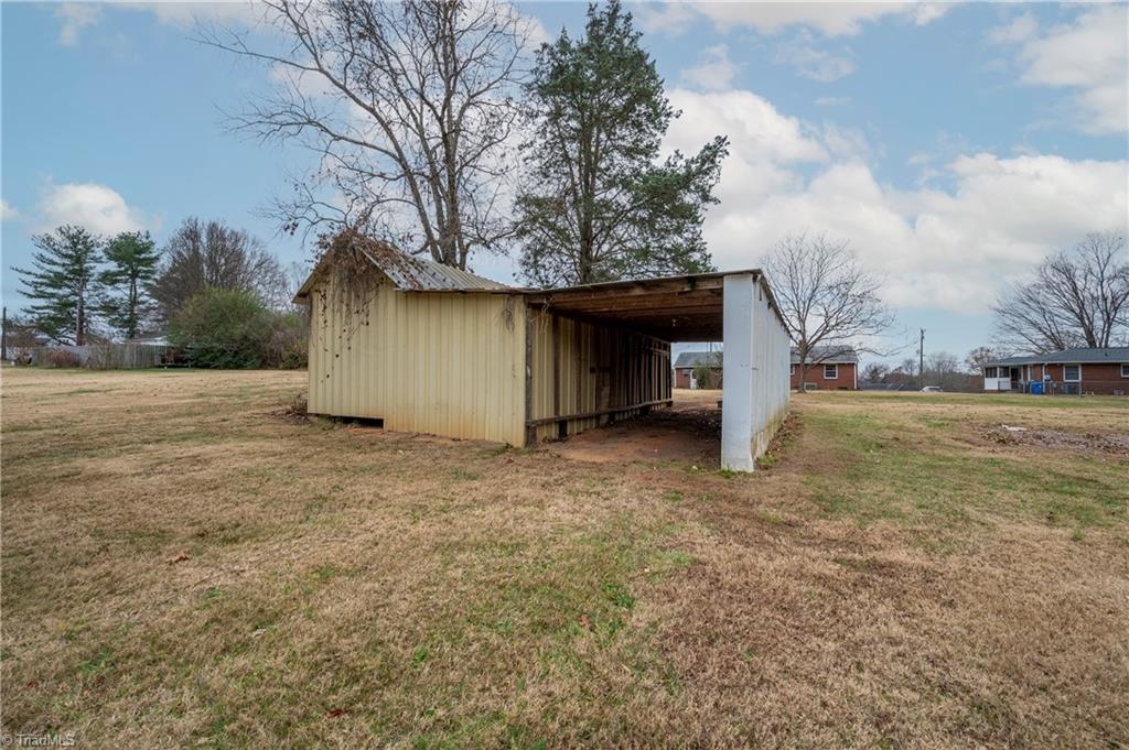 1128 Hickory Tree Road Winston-Salem, NC 27127 - Photo 34 of 37 Gallery Image 34