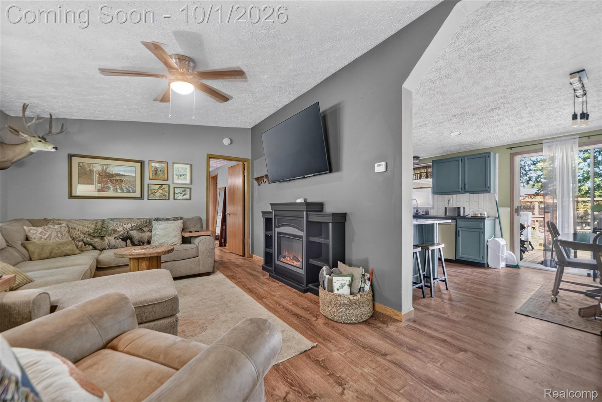 5212 North Fowlerville Road Fowlerville, MI 48836 - Photo 7 of 40 07-5212-N-Fowlerville-Rd-Fowlerville-WindowStill.jpg