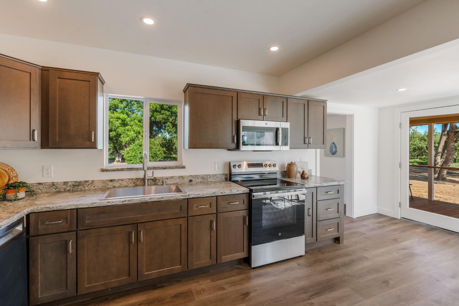 401 North Indiana Avenue Modesto, CA 95357 - Photo 25 of 80