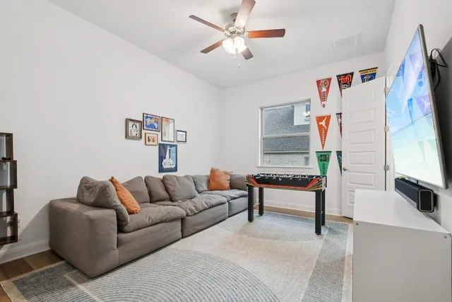 $799,900 | 561 Eclipse Drive, Austin, TX 78737