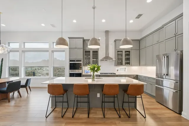 $799,900 | 561 Eclipse Drive, Austin, TX 78737