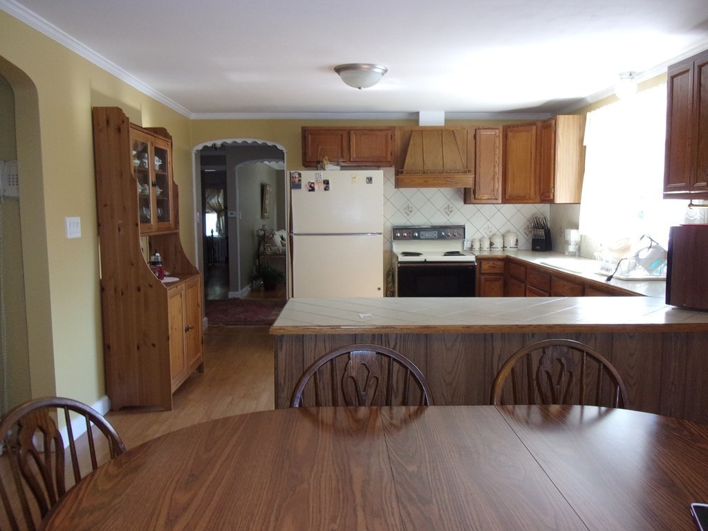 7 Dana Street Springfield, MA 01104 - Photo 7 of 30 Gallery Image 7