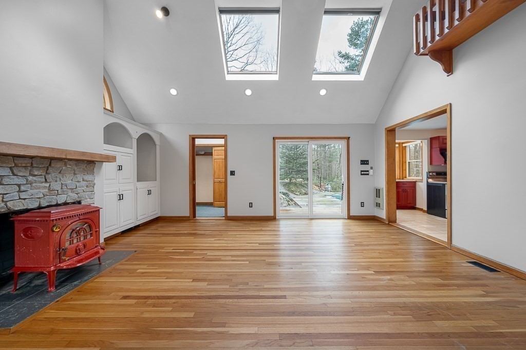 30 Marble Road Spencer, MA 01562 - Photo 4 of 28