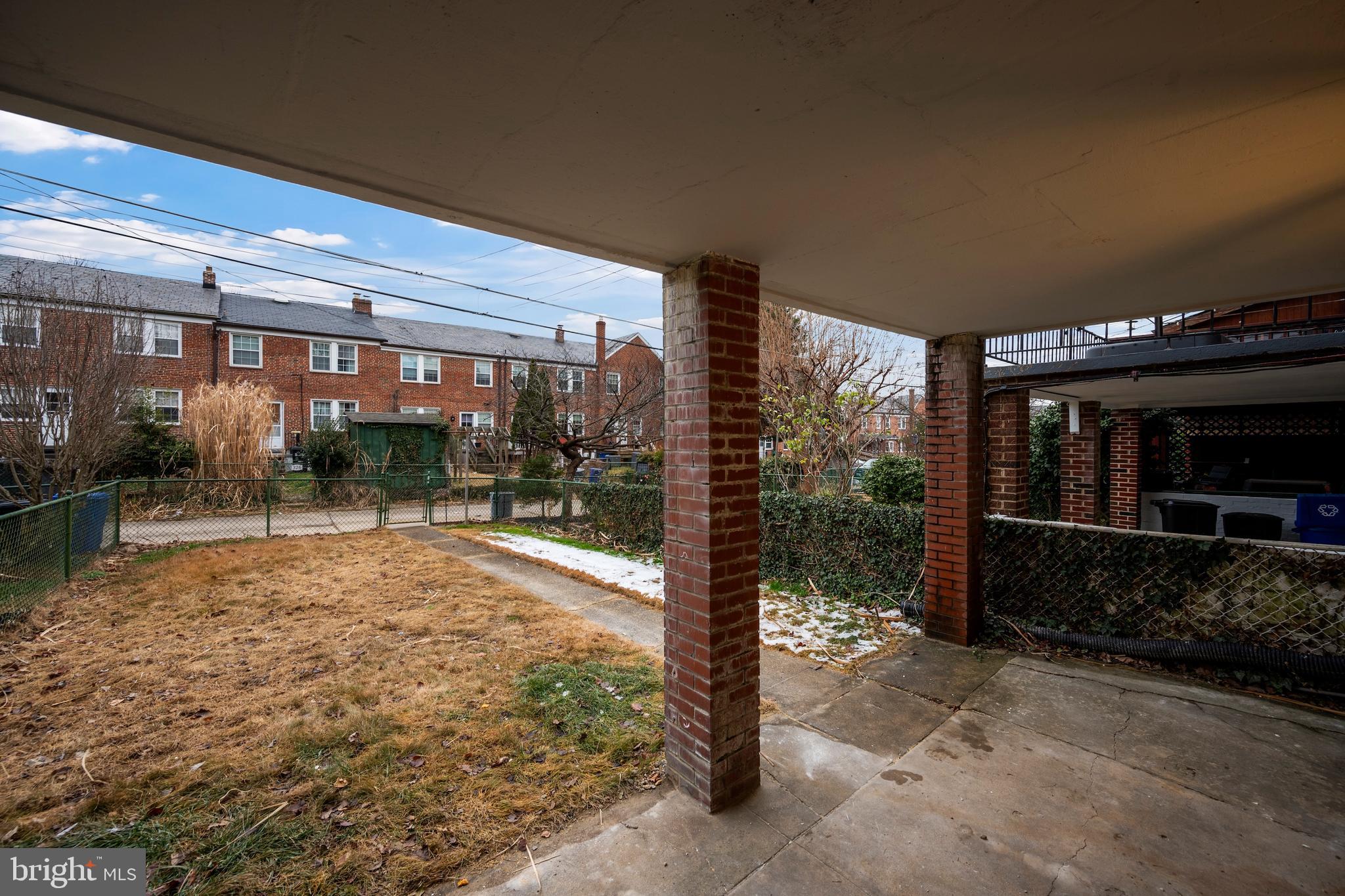 323 Stratford Road Baltimore, MD 21228 - Photo 34 of 35