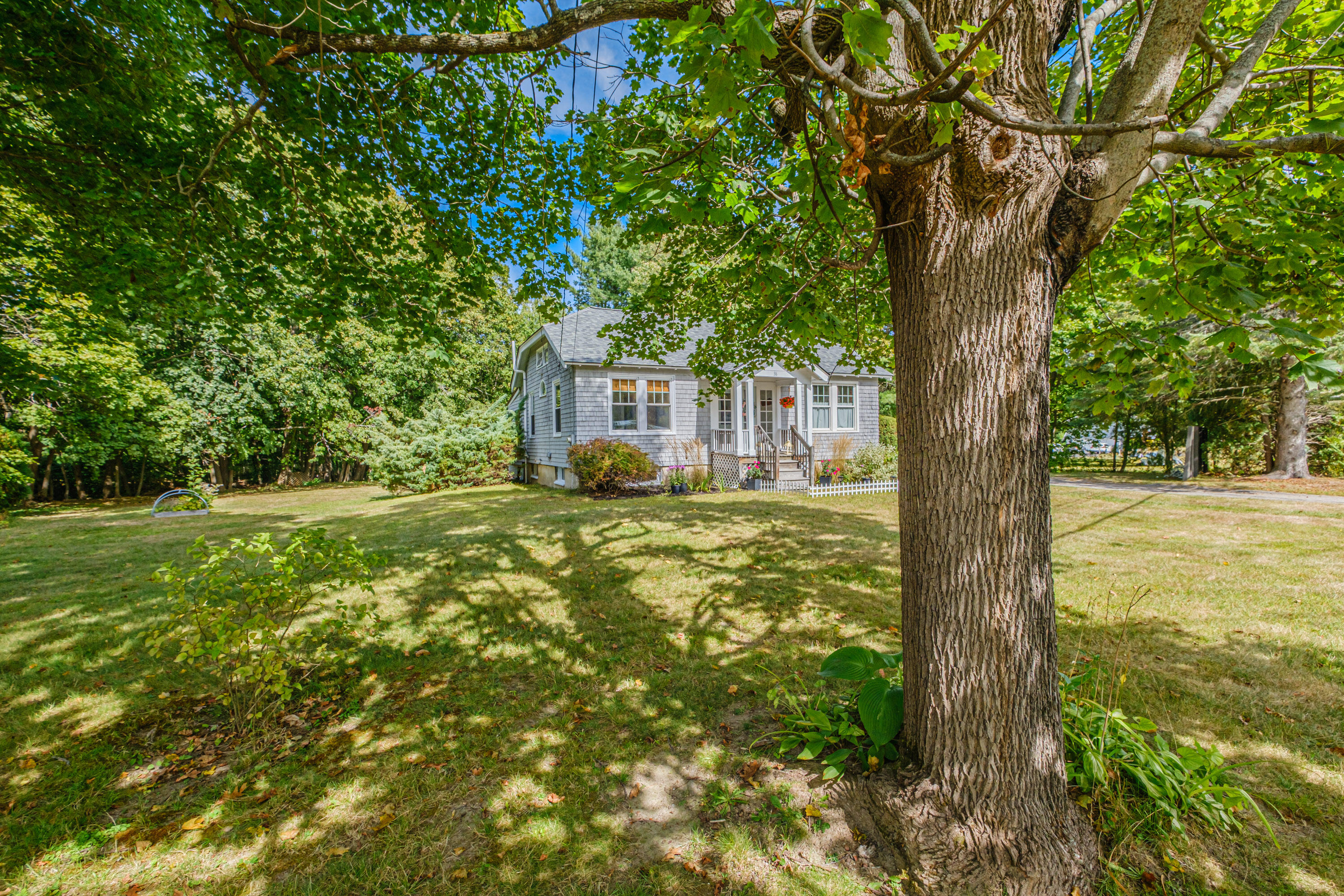 36 Pine Point Road Scarborough, ME 04074 - Photo 2 of 48 20250917gp-62004