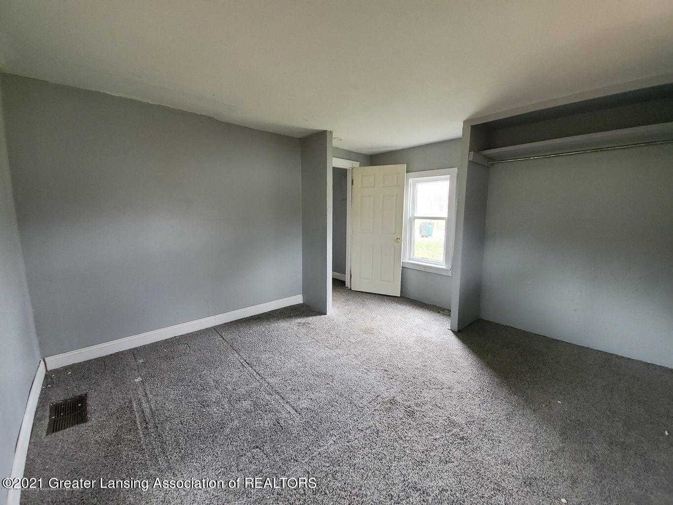 1725 Reo Road Lansing, MI 48910 - Photo 11 of 18 20191205172817259120000000-o