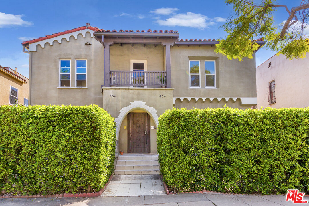 454 North Genesee Ave