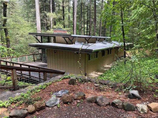 $1,950 | 16498 Cobb Boulevard, Cobb, CA 95426