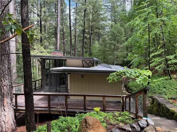 $1,950 | 16498 Cobb Boulevard, Cobb, CA 95426