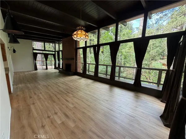 $1,950 | 16498 Cobb Boulevard, Cobb, CA 95426