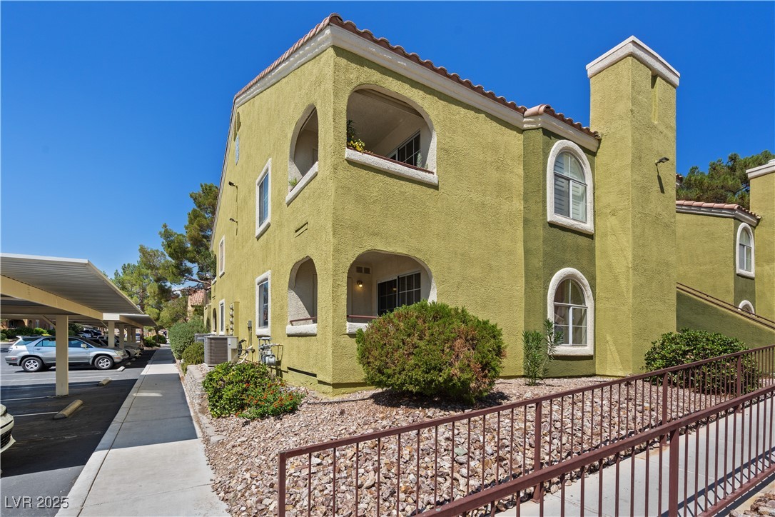 7950 West Flamingo Road, Unit 1039 Las Vegas, NV 89147 - Photo 6 of 26 View of building exterior