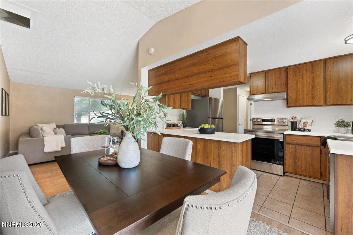 8570 Corrigan Way Reno, NV 89506 - Photo 12 of 39 12-8570 Corrigan Way Reno NV 89506 (12 o