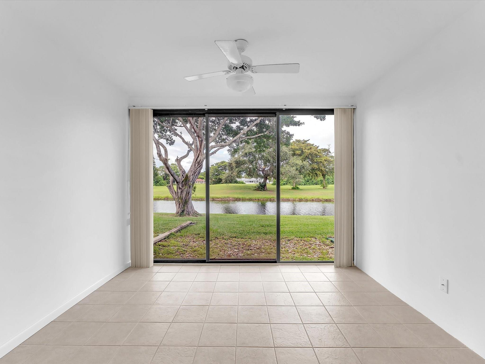 9290 Vista Del Lago, Unit E Boca Raton, FL 33428 - Photo 5 of 39 Photo 5