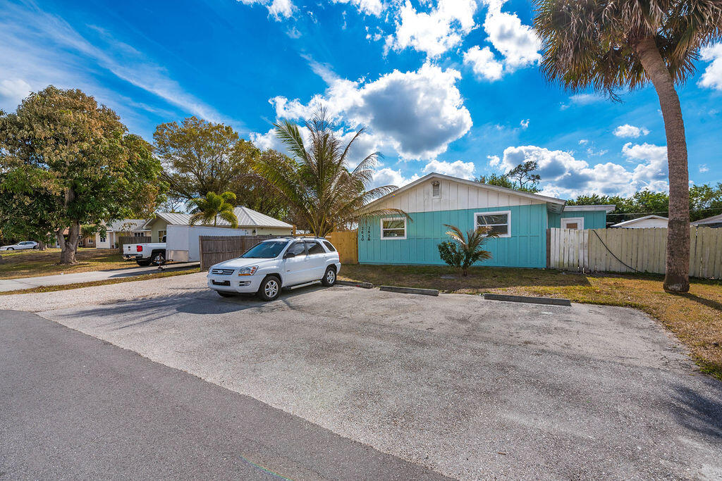 2658 Southeast Amherst Street Stuart, FL 34997 - Photo 17 of 17 2658SEAmherstSt.Stuart-26
