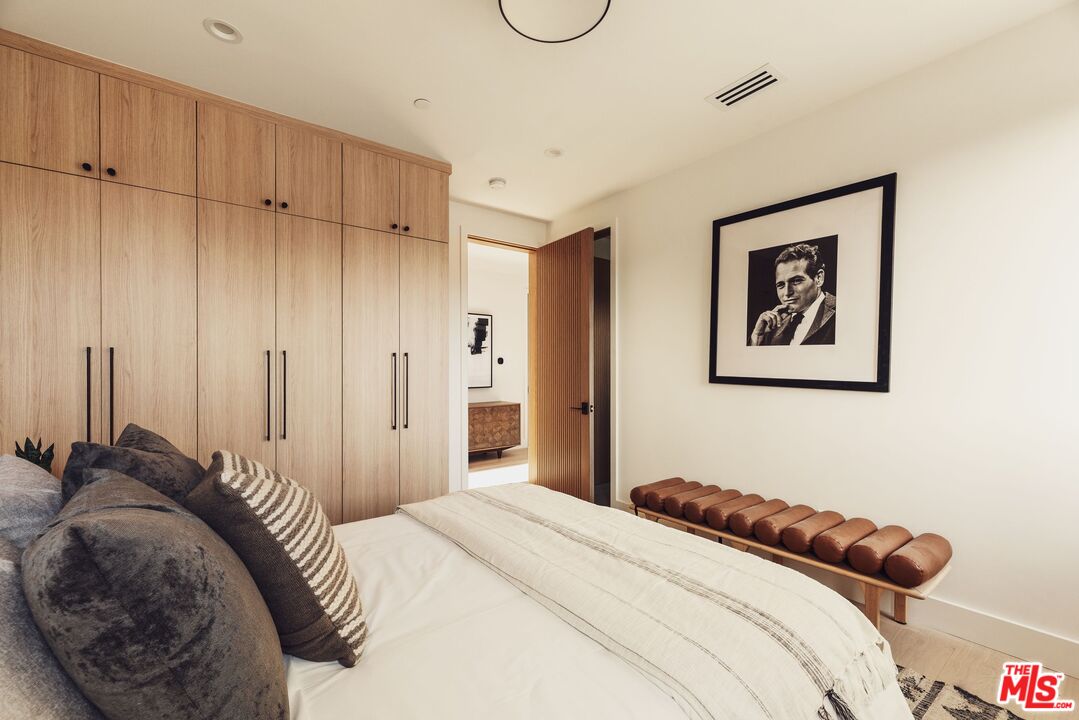 2115 Walnut Avenue Venice, CA 90291 - Photo 34 of 43