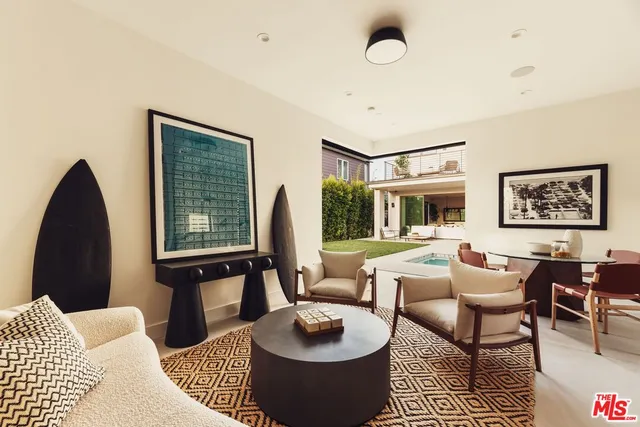 $4,599,000 | 2115 Walnut Avenue, Venice, CA 90291