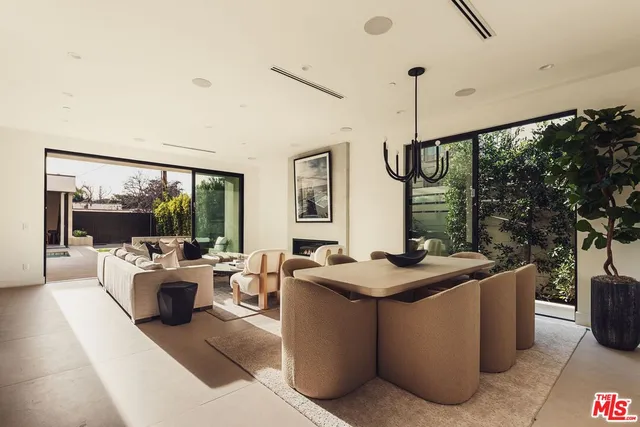 $4,599,000 | 2115 Walnut Avenue, Venice, CA 90291