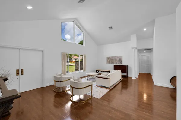 $9,500 | 4320 St Charles Way, Boca Raton, FL 33434