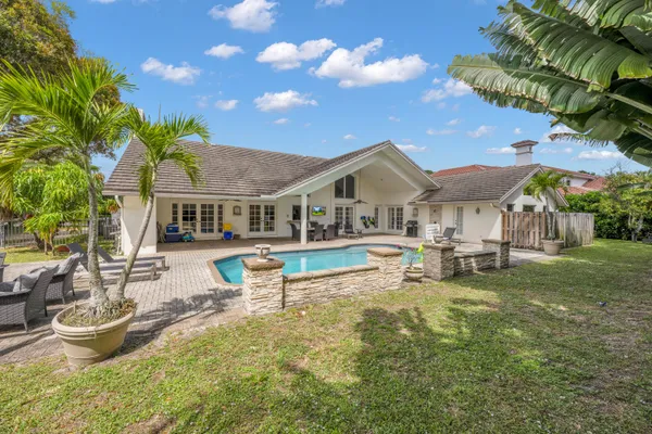 $9,500 | 4320 St Charles Way, Boca Raton, FL 33434