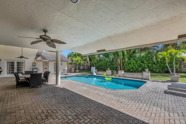 $9,500 | 4320 St Charles Way, Boca Raton, FL 33434