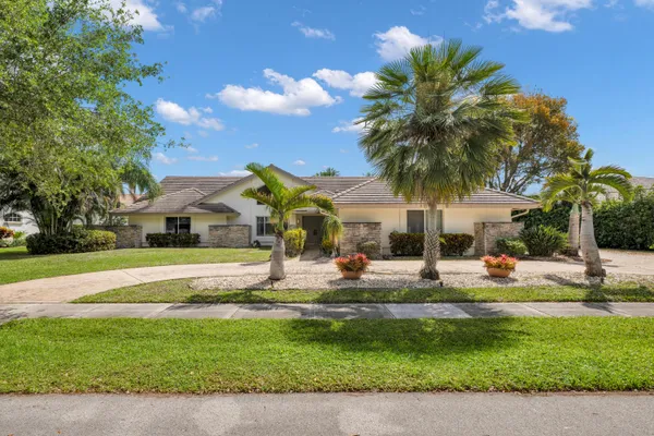 $9,500 | 4320 St Charles Way, Boca Raton, FL 33434
