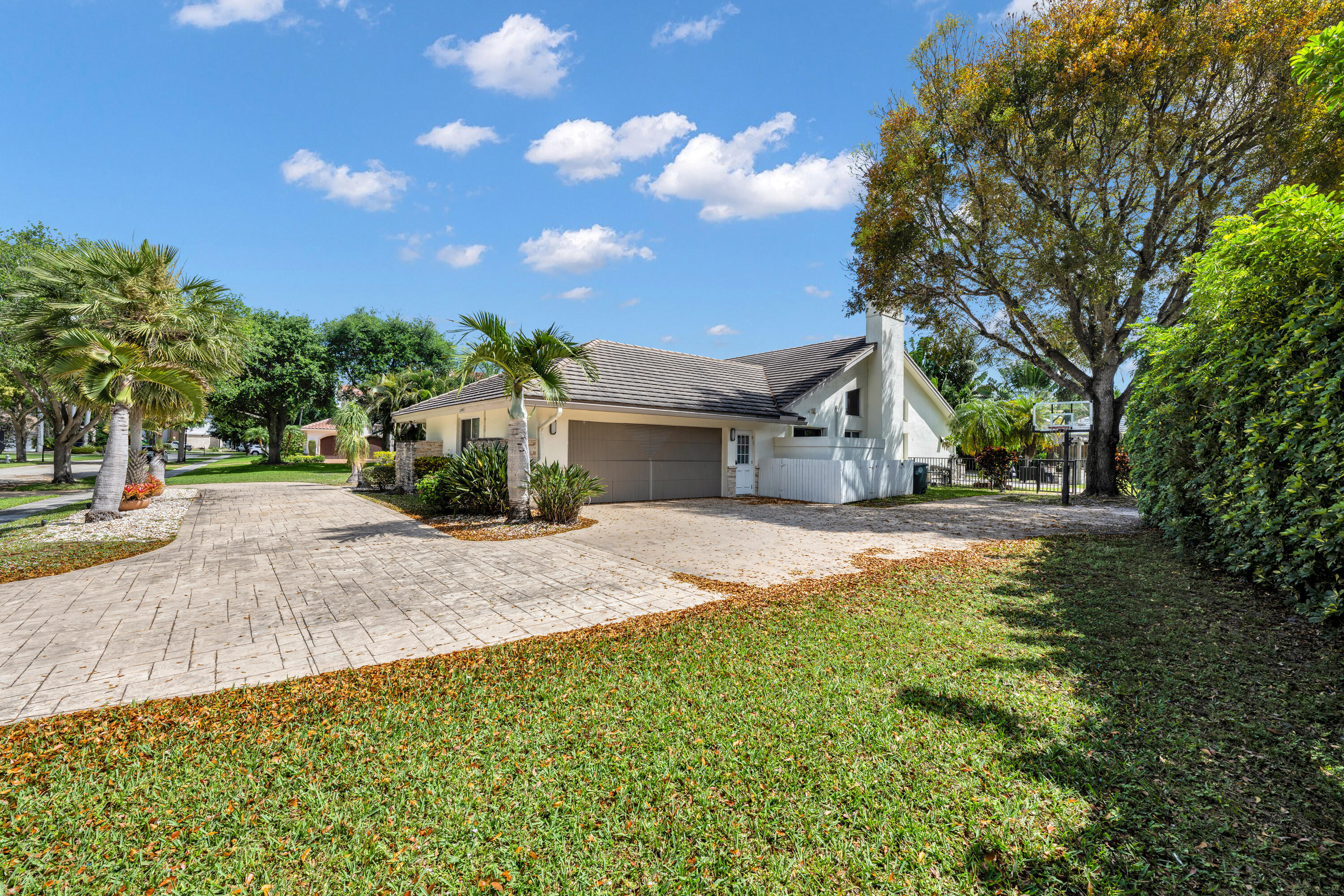 4320 St Charles Way Boca Raton, FL 33434 - Photo 34 of 34 a view of a house with basketball court